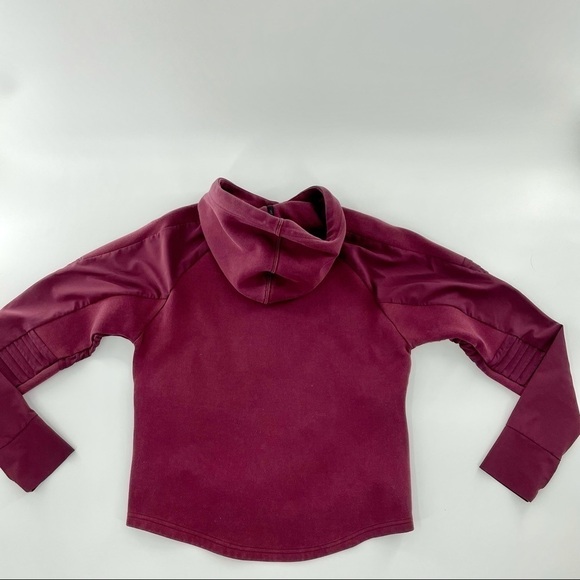 Puma Dryfit Fitted hoodie with sheer ribbing sleeve detail and zippered pockets - Picture 14 of 15